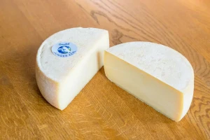 Ser dojrzewający twardy KAJTEK BIO ok 160g Juchowo Farm
